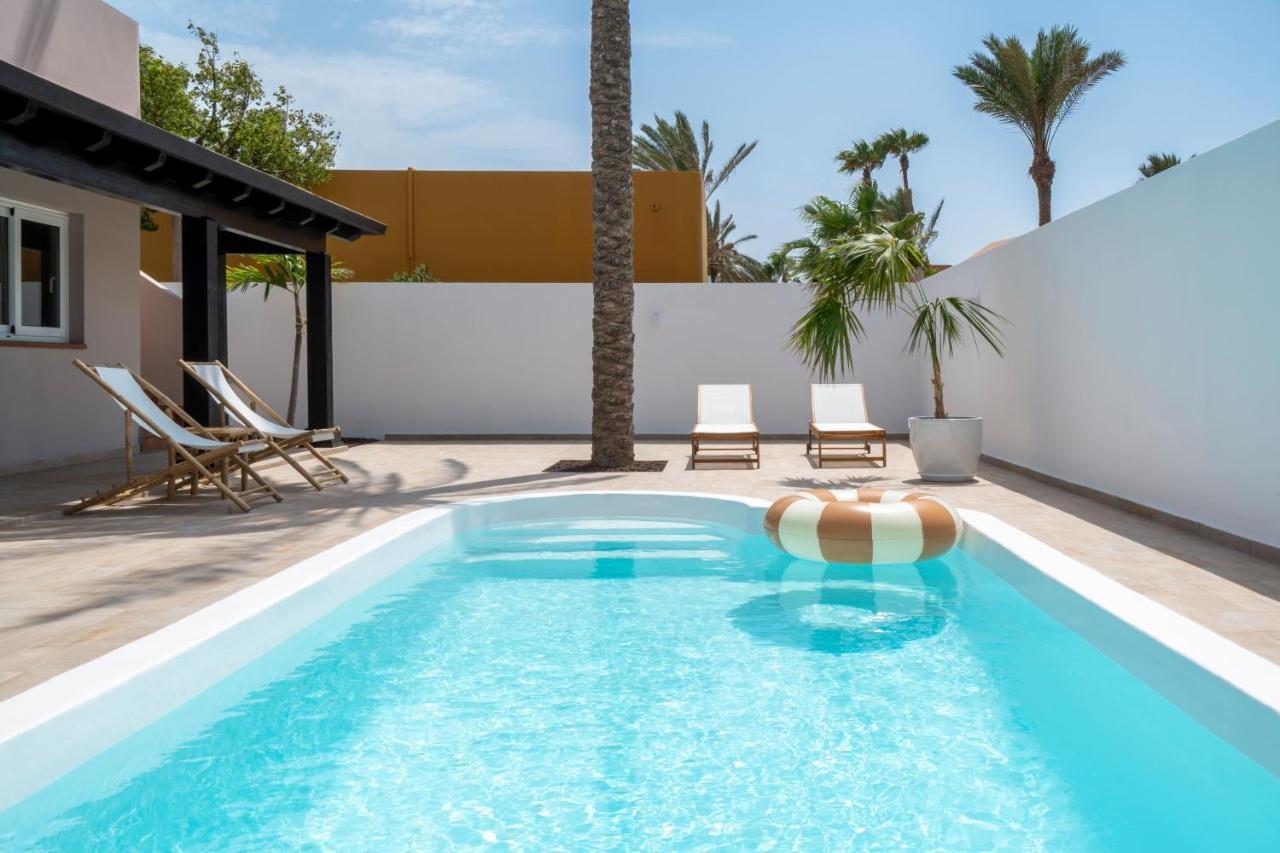 Villa Tropico - Design House With Pool In คอร์ราเลโฮ ภายนอก รูปภาพ