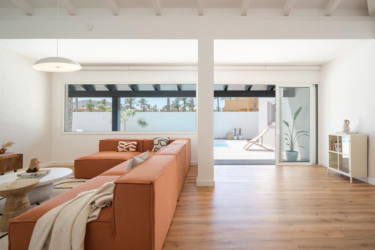 Villa Tropico - Design House With Pool In คอร์ราเลโฮ ภายนอก รูปภาพ