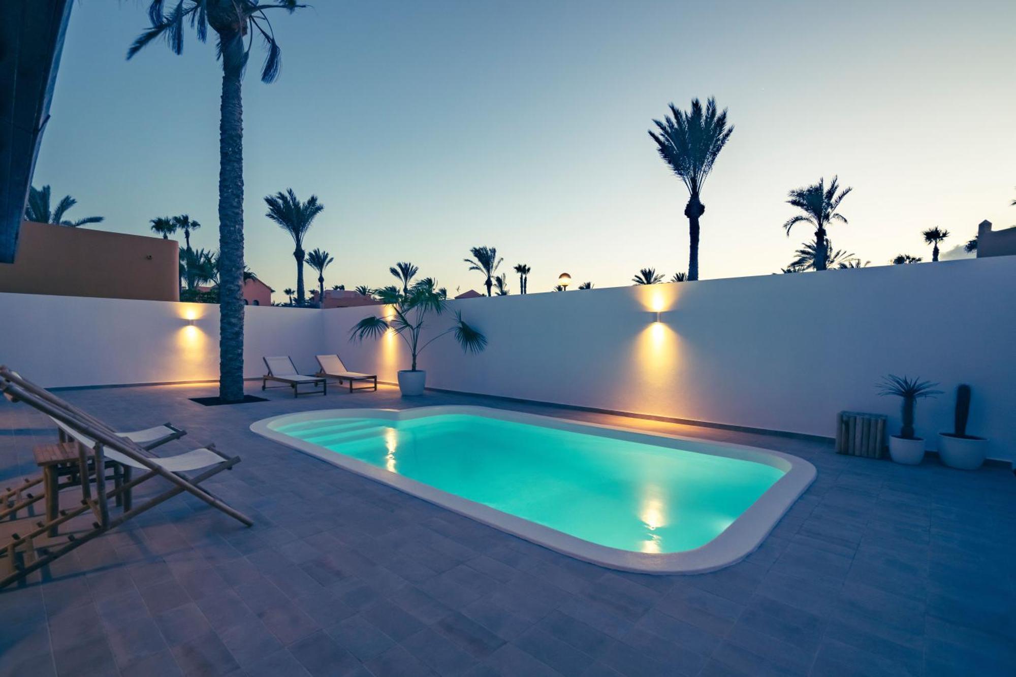 Villa Tropico - Design House With Pool In คอร์ราเลโฮ ภายนอก รูปภาพ